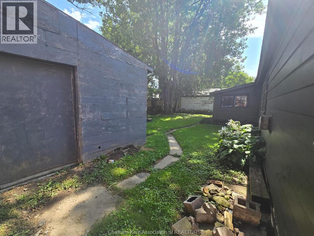 Photo 3 of 165 167 Adelaide Street South, Chatham ON