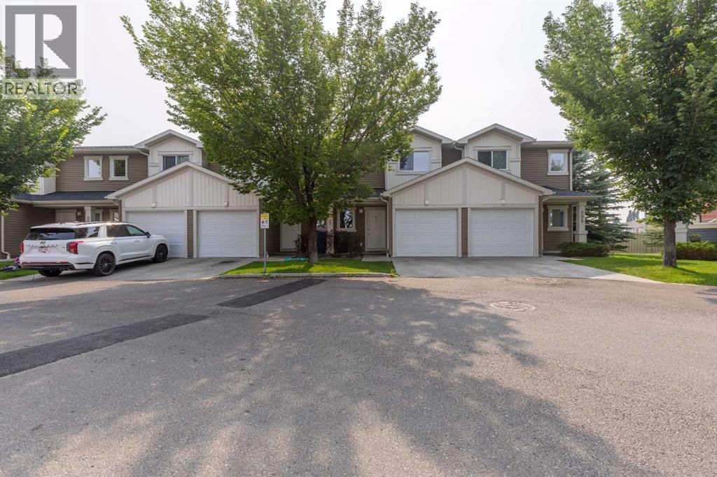 Photo 3 of 2 205 Silkstone Road W, Lethbridge AB