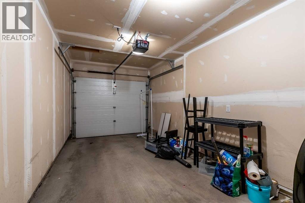 Photo 32 of 2 205 Silkstone Road W, Lethbridge AB