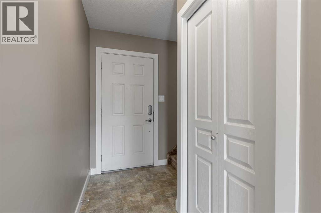Photo 7 of 2 205 Silkstone Road W, Lethbridge AB