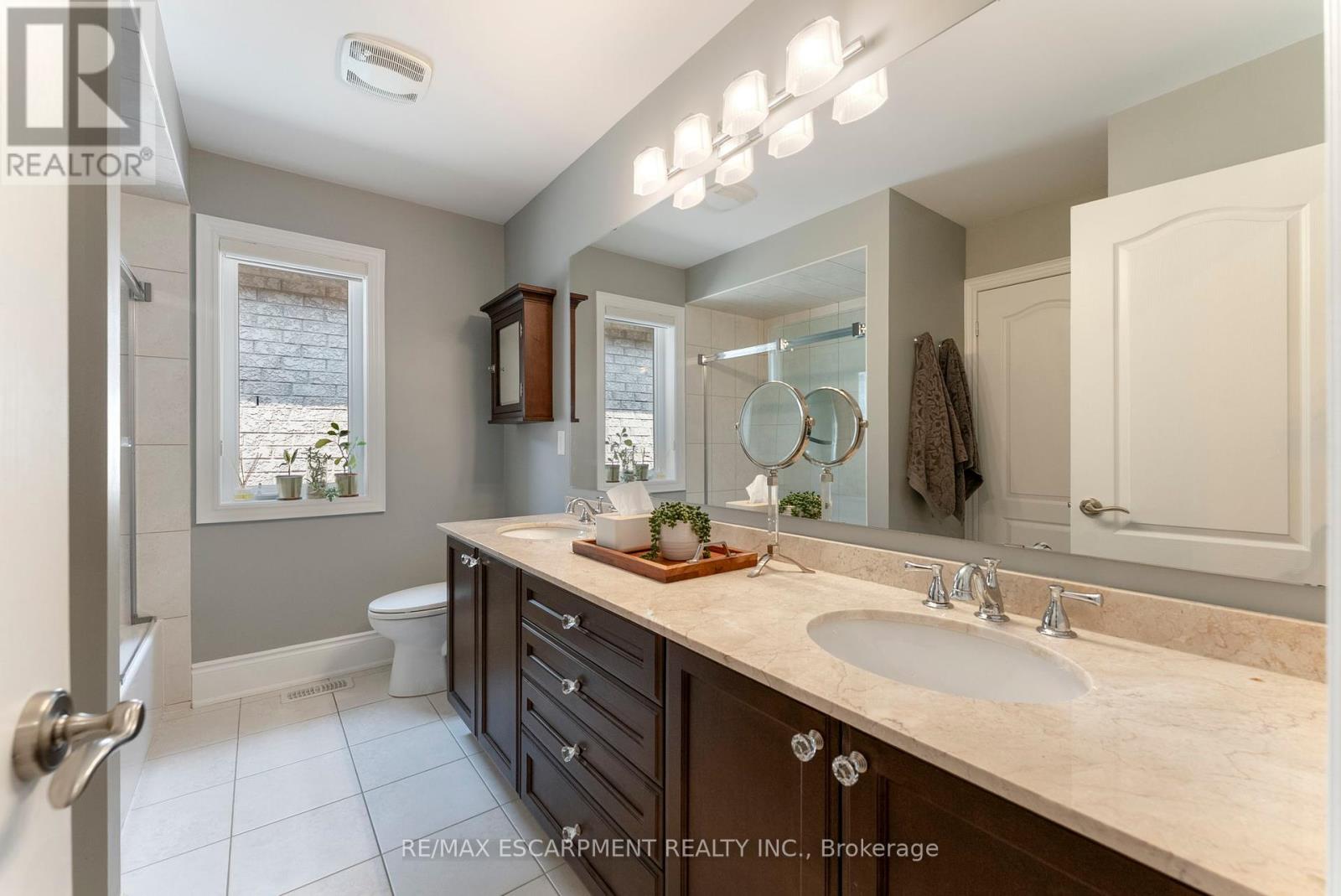 Photo 27 of 3143 Watercliffe Court, Oakville ON