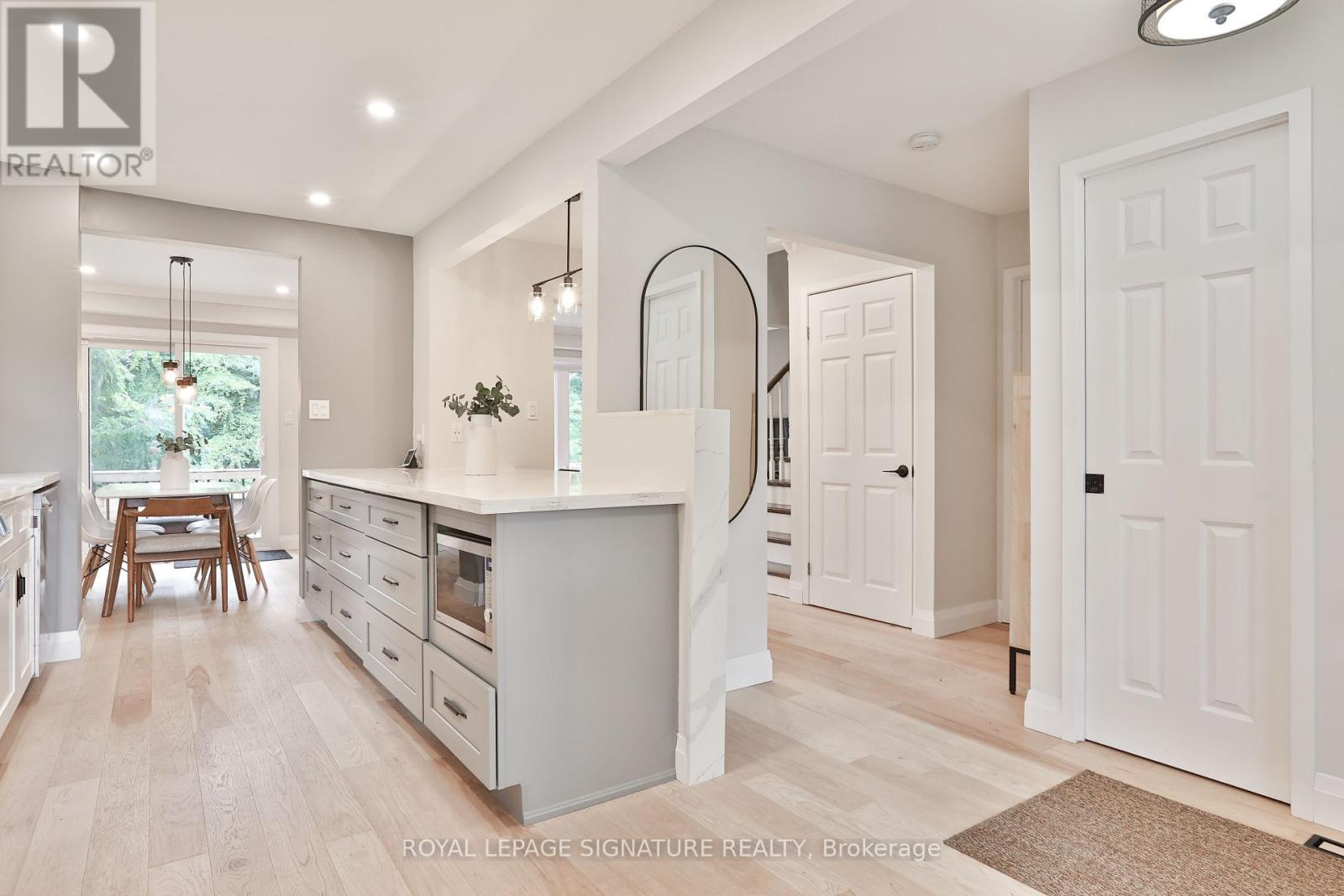 Photo 8 of 1880 Carrera Court, Mississauga ON