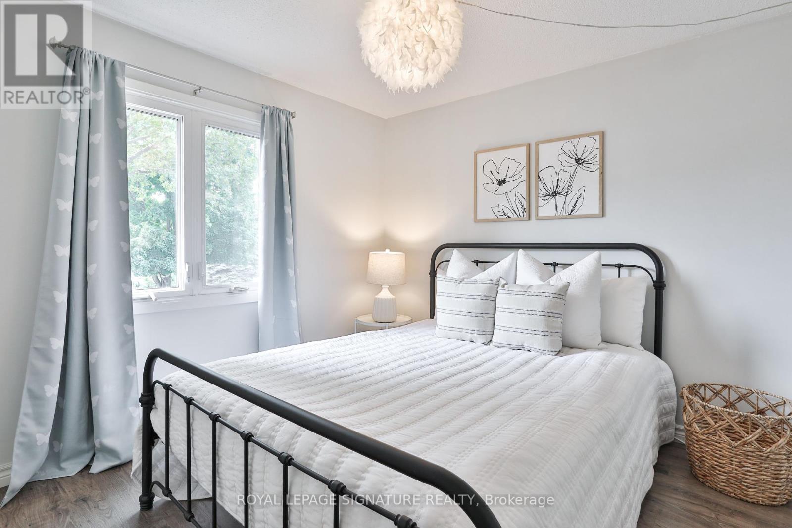 Photo 30 of 1880 Carrera Court, Mississauga ON