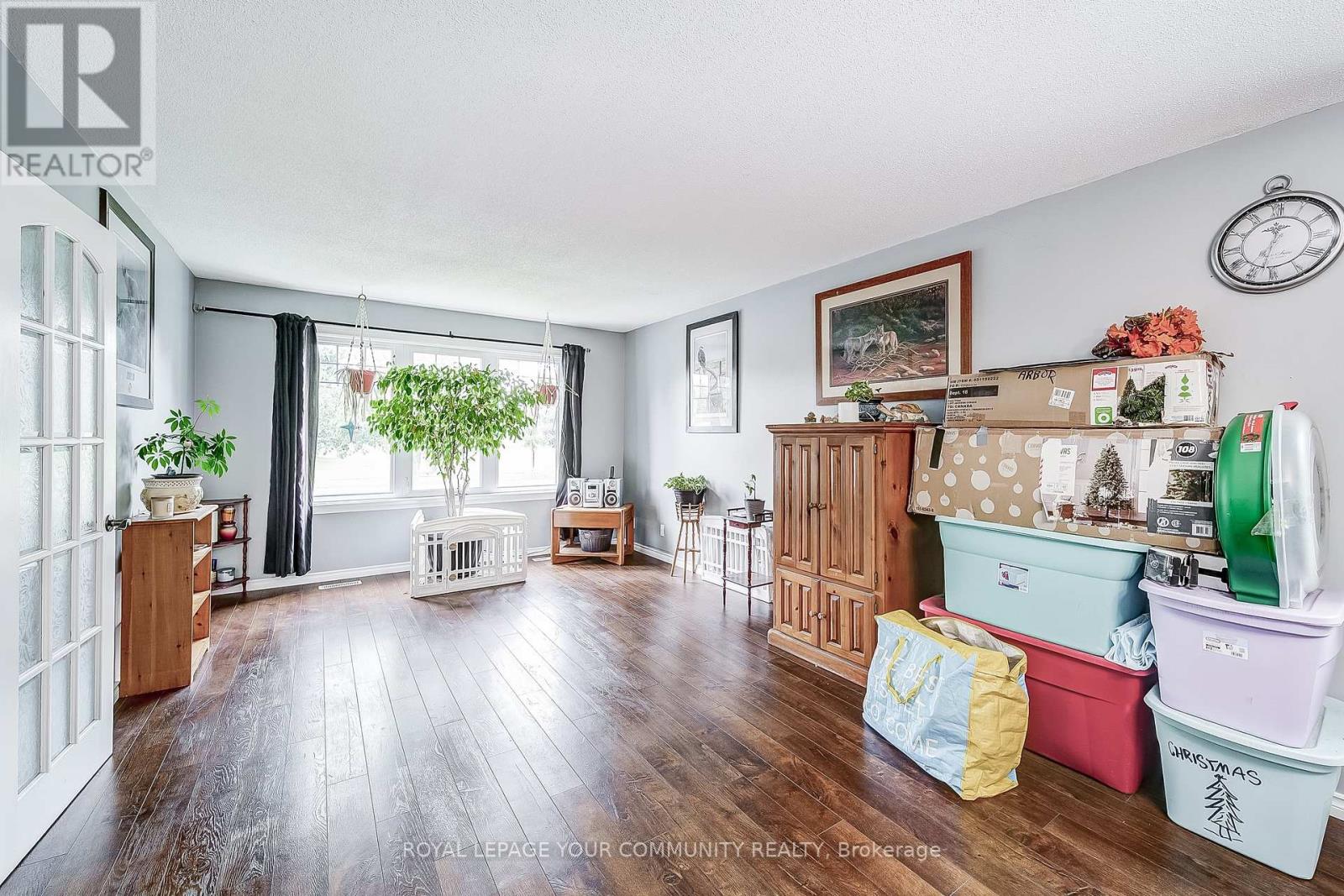 Photo 6 of 125 Biscayne Boulevard E, Georgina ON