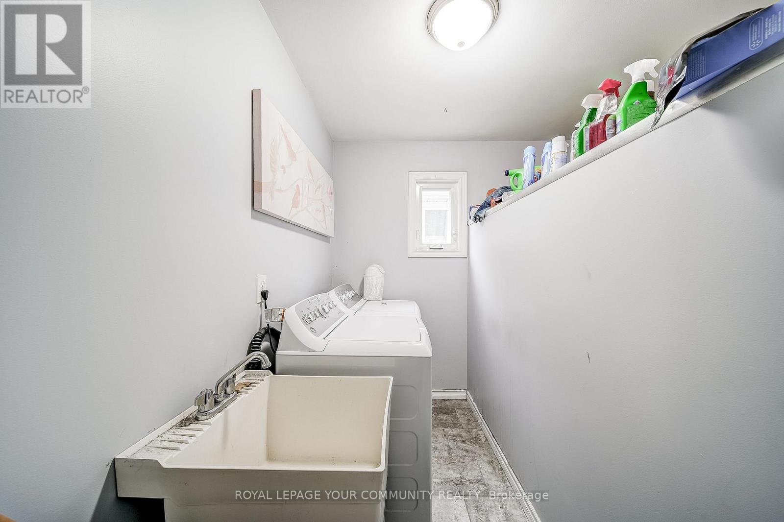 Photo 10 of 125 Biscayne Boulevard E, Georgina ON