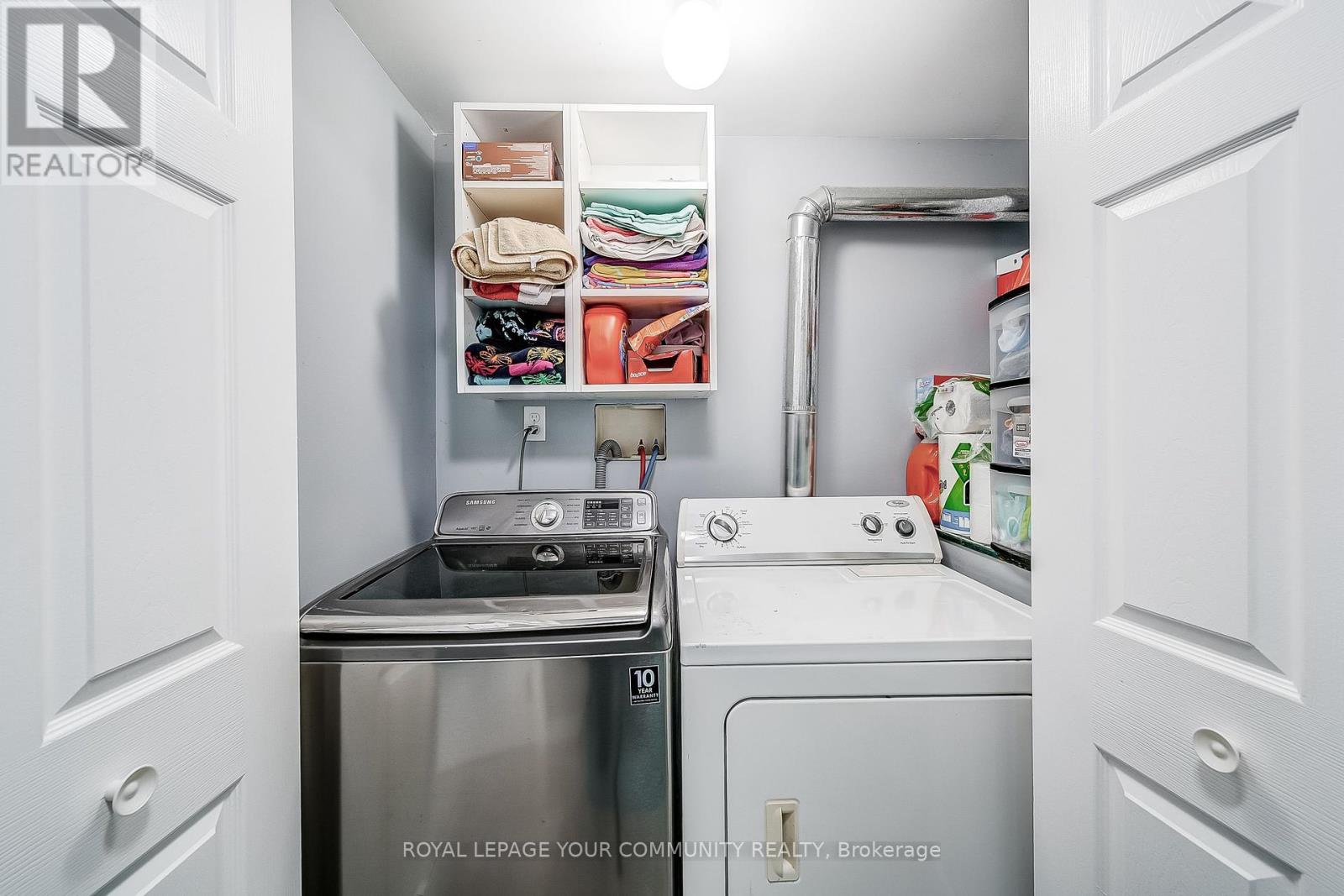 Photo 38 of 125 Biscayne Boulevard E, Georgina ON