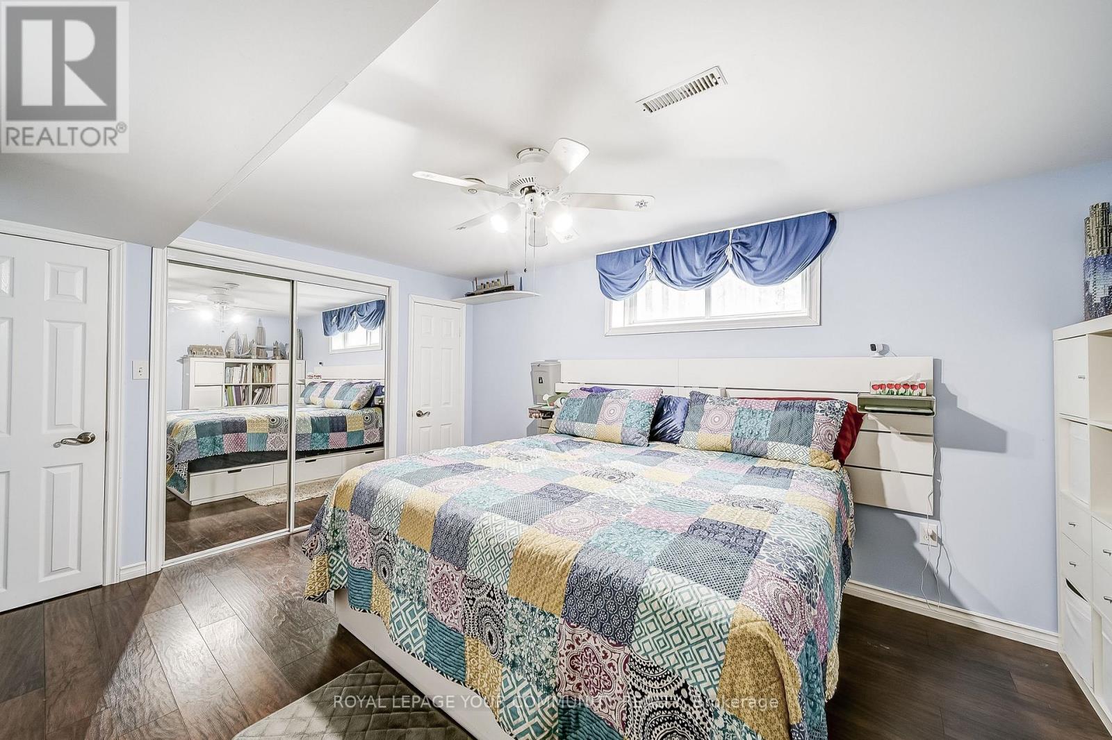 Photo 39 of 125 Biscayne Boulevard E, Georgina ON
