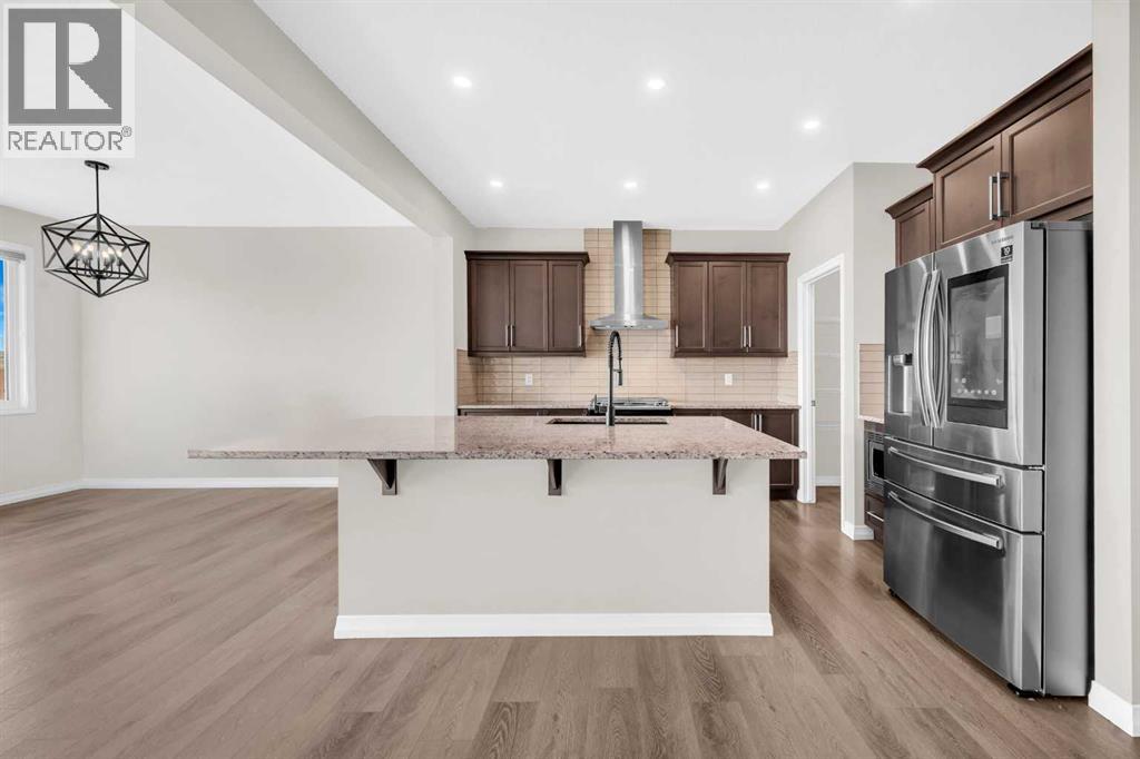 Photo 10 of 385 Corner Meadows Way Ne, Calgary AB