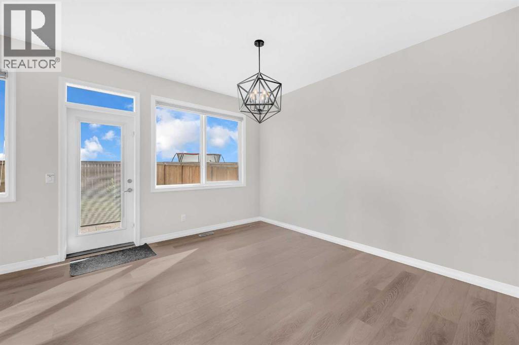 Photo 24 of 385 Corner Meadows Way Ne, Calgary AB