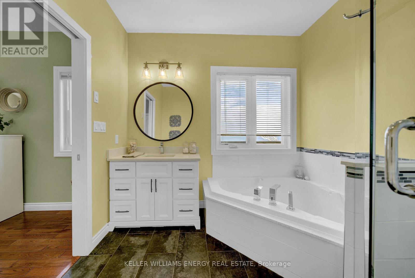 Photo 24 of 4 Prinyers Drive, Prince Edward County ON
