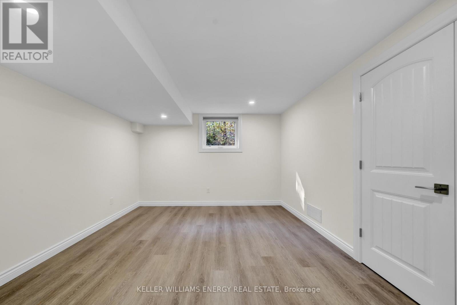 Photo 32 of 4 Prinyers Drive, Prince Edward County ON
