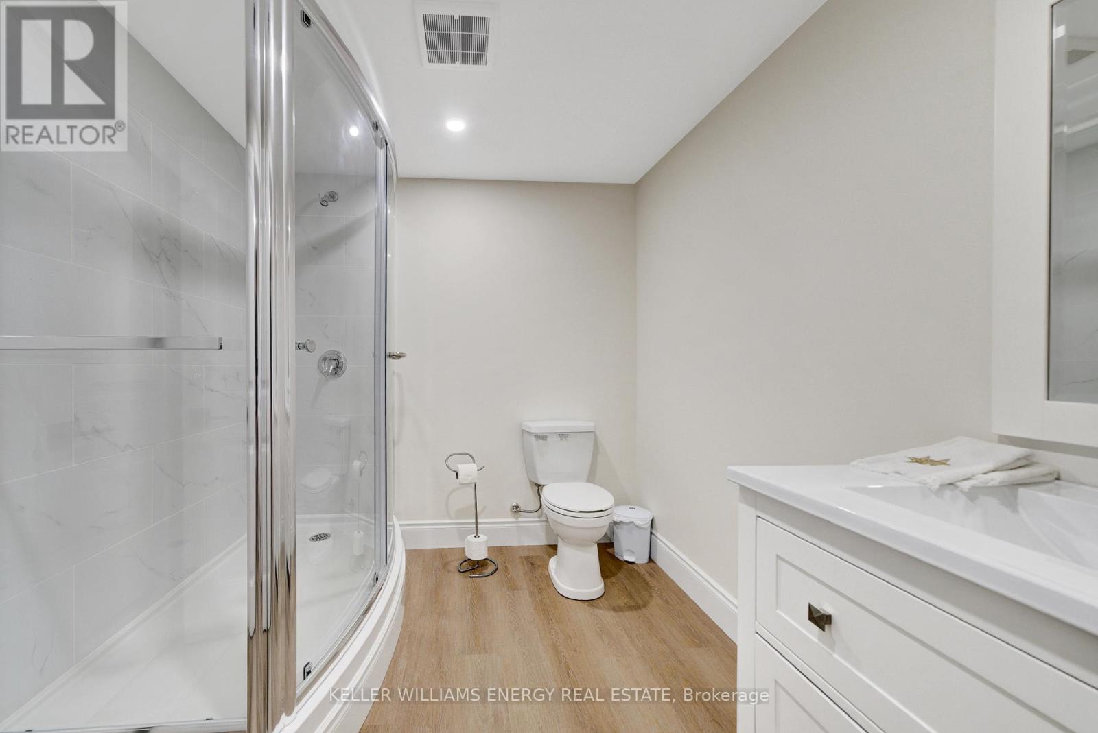 Photo 34 of 4 Prinyers Drive, Prince Edward County ON