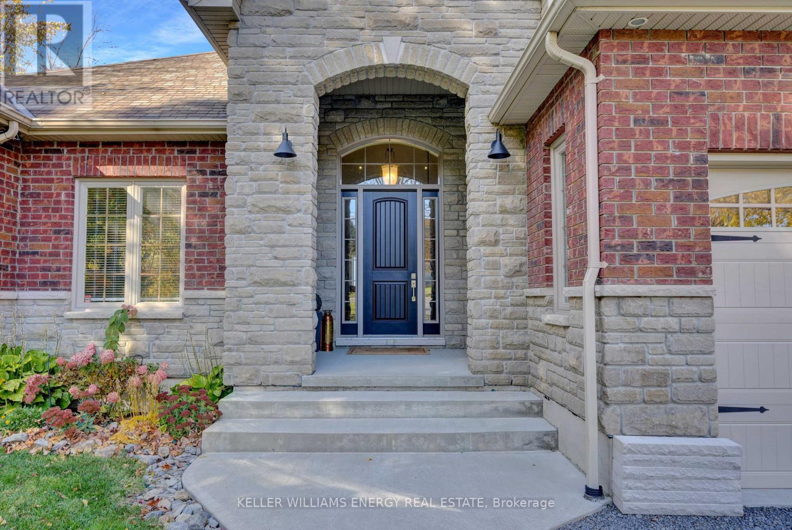 Photo 5 of 4 Prinyers Drive, Prince Edward County ON
