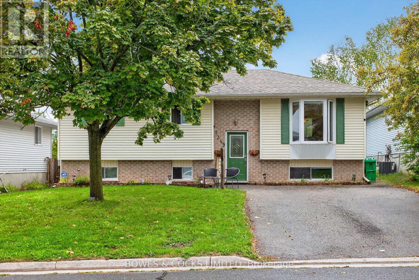 Photo 1 of 1349 Tudor Crescent, Peterborough ON