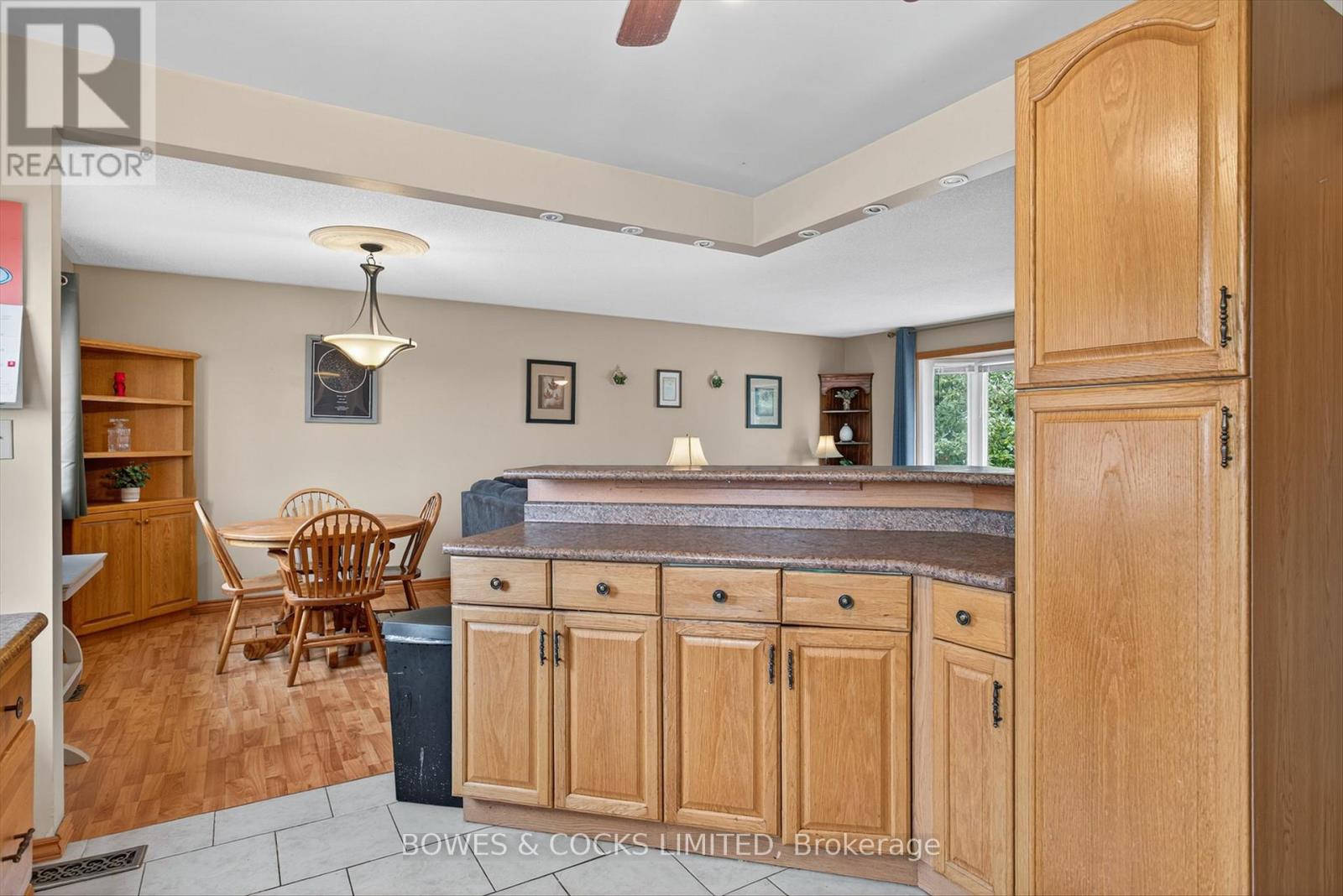 Photo 12 of 1349 Tudor Crescent, Peterborough ON