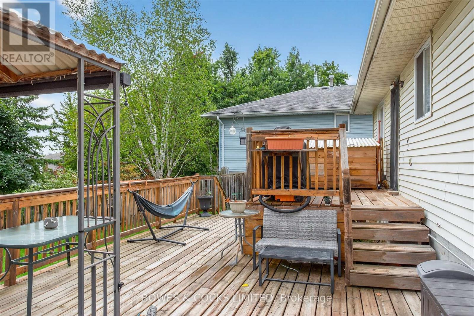 Photo 33 of 1349 Tudor Crescent, Peterborough ON