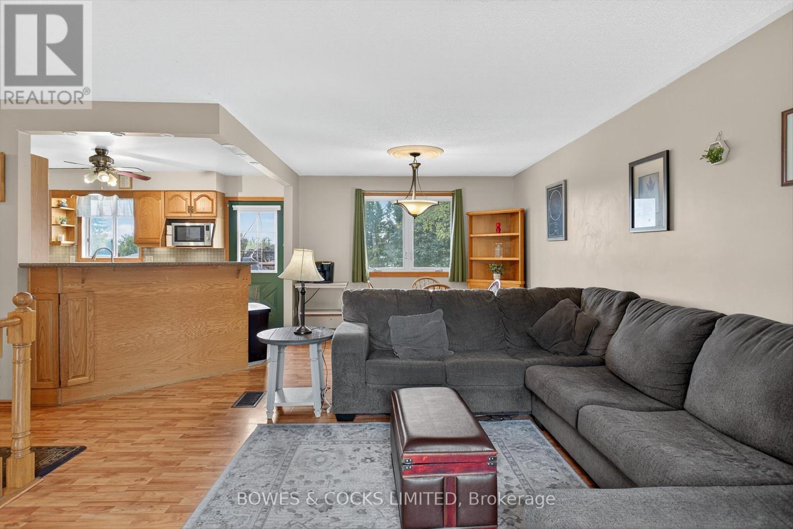 Photo 8 of 1349 Tudor Crescent, Peterborough ON