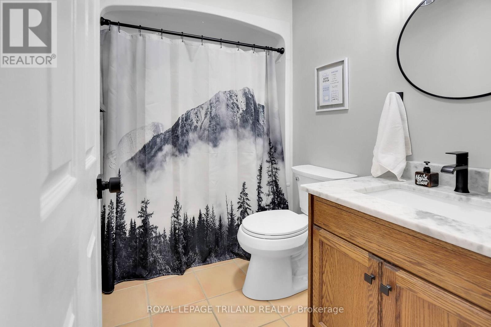 9945 RIVERVIEW ROAD Property Photo