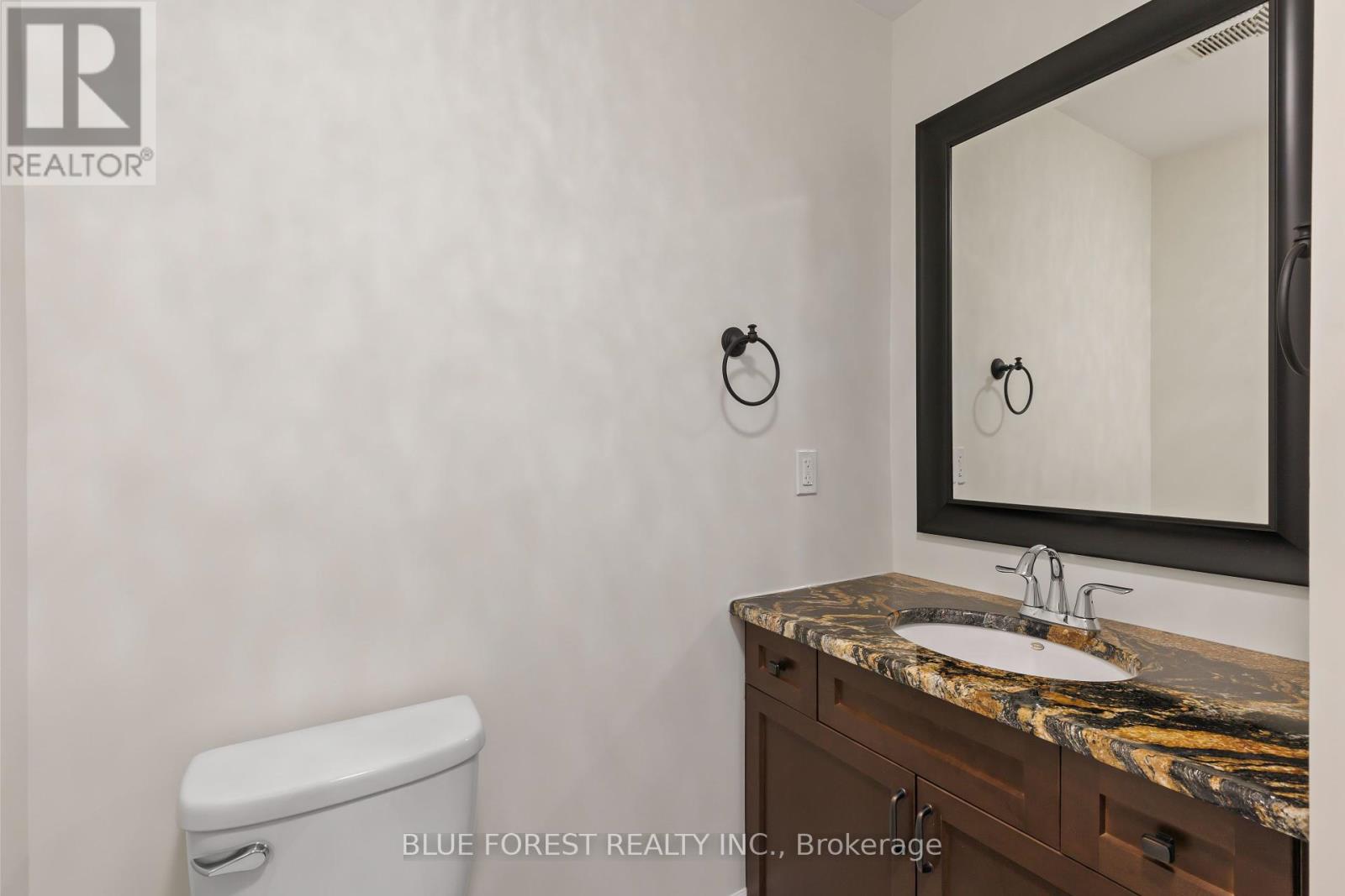 Photo 14 of 7065 Longwoods Road, London South ON