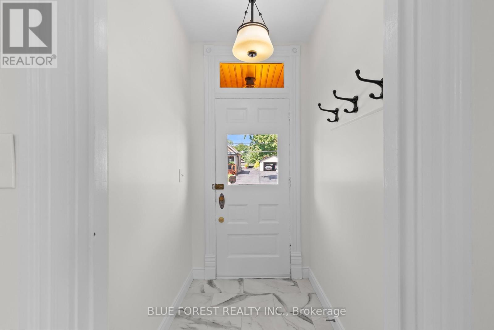 Photo 4 of 7065 Longwoods Road, London South ON