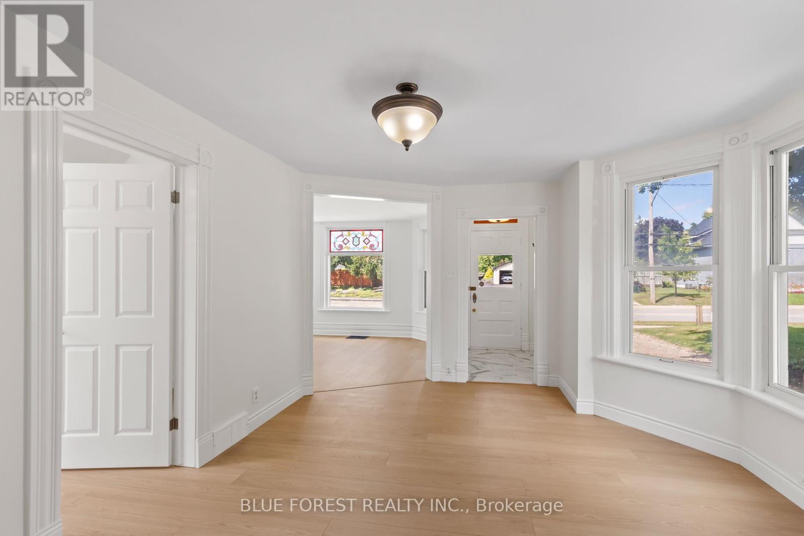 Photo 6 of 7065 Longwoods Road, London South ON