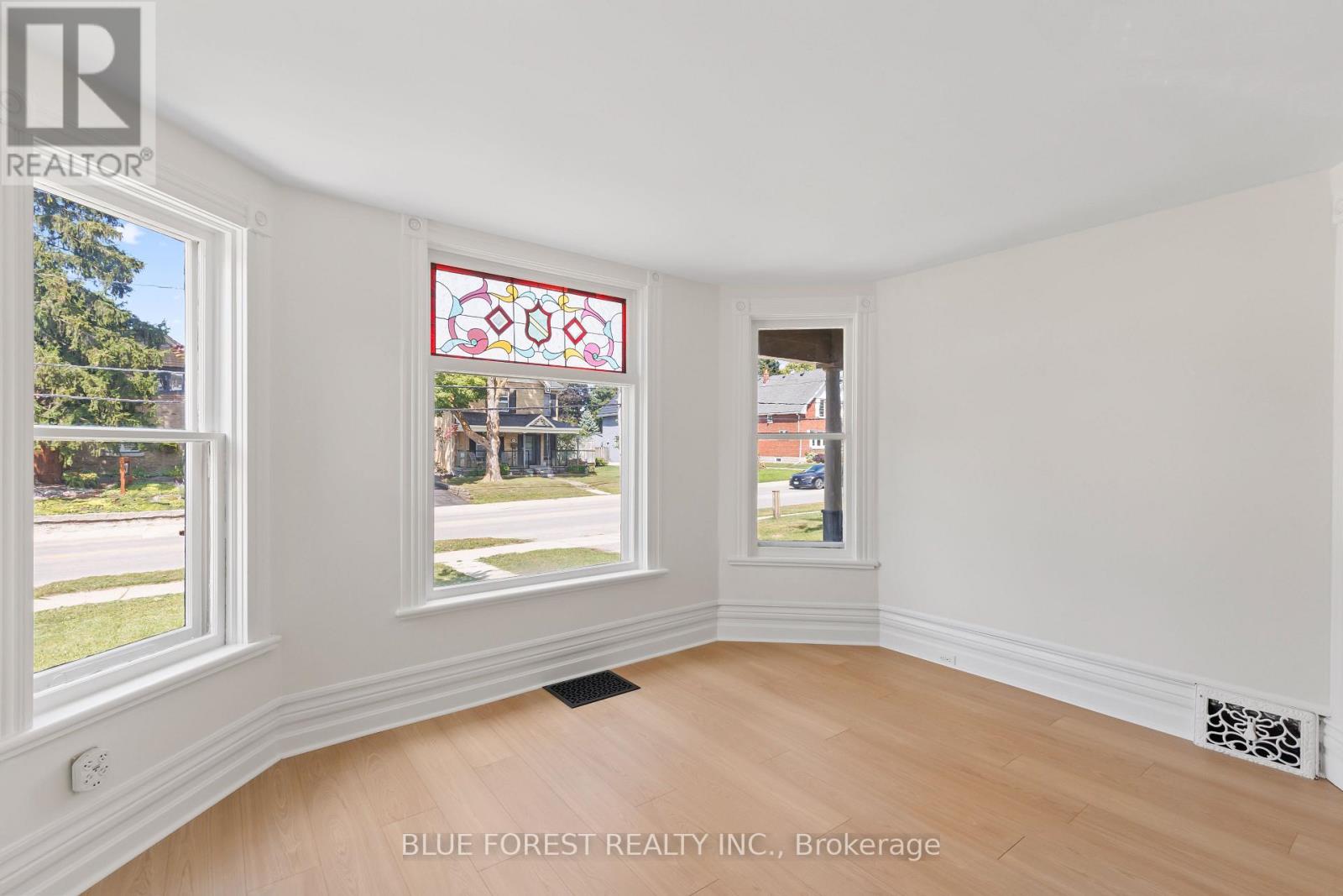 Photo 7 of 7065 Longwoods Road, London South ON