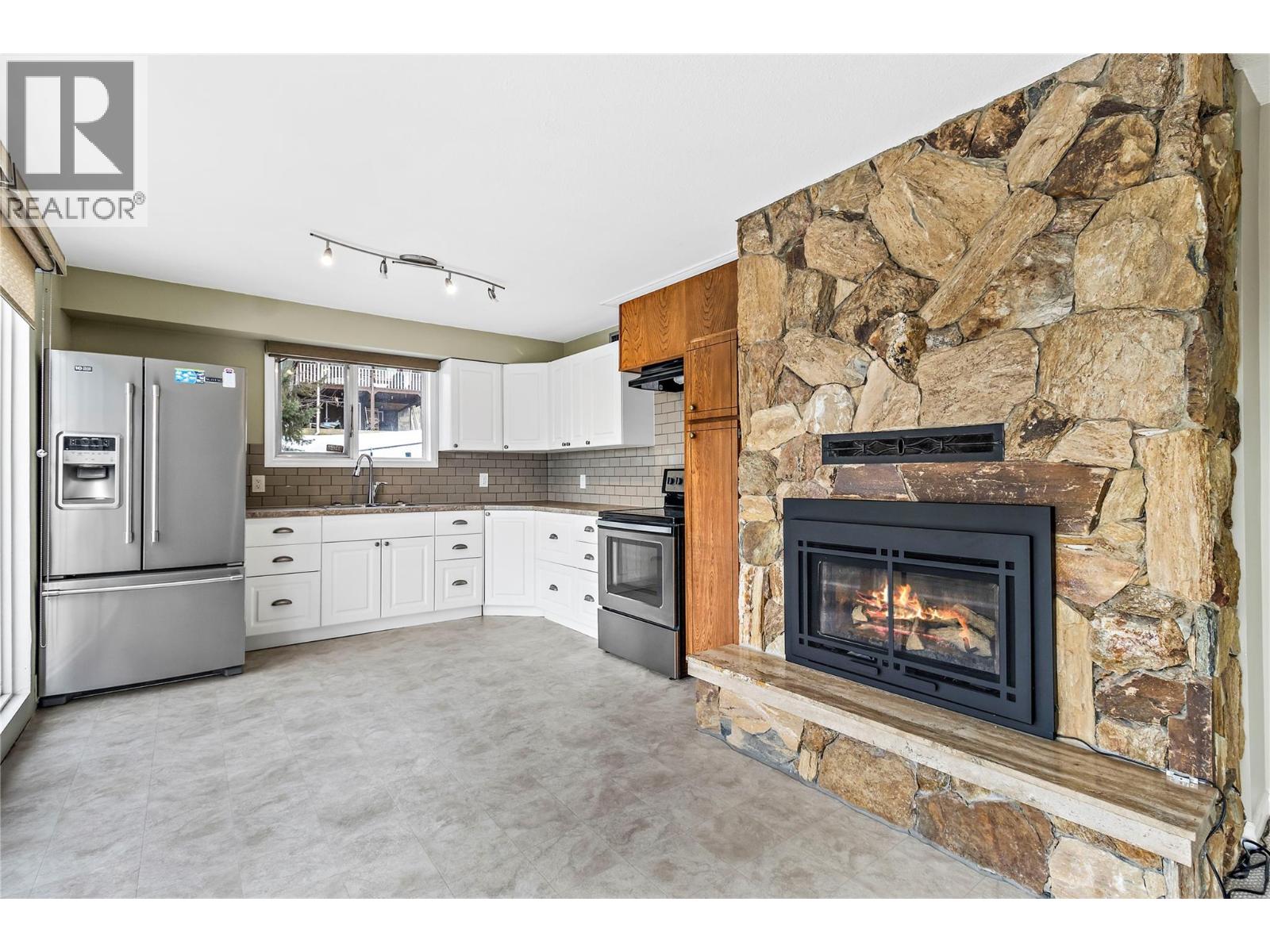 Photo 24 of 1681 12 Avenue Se, Salmon Arm BC