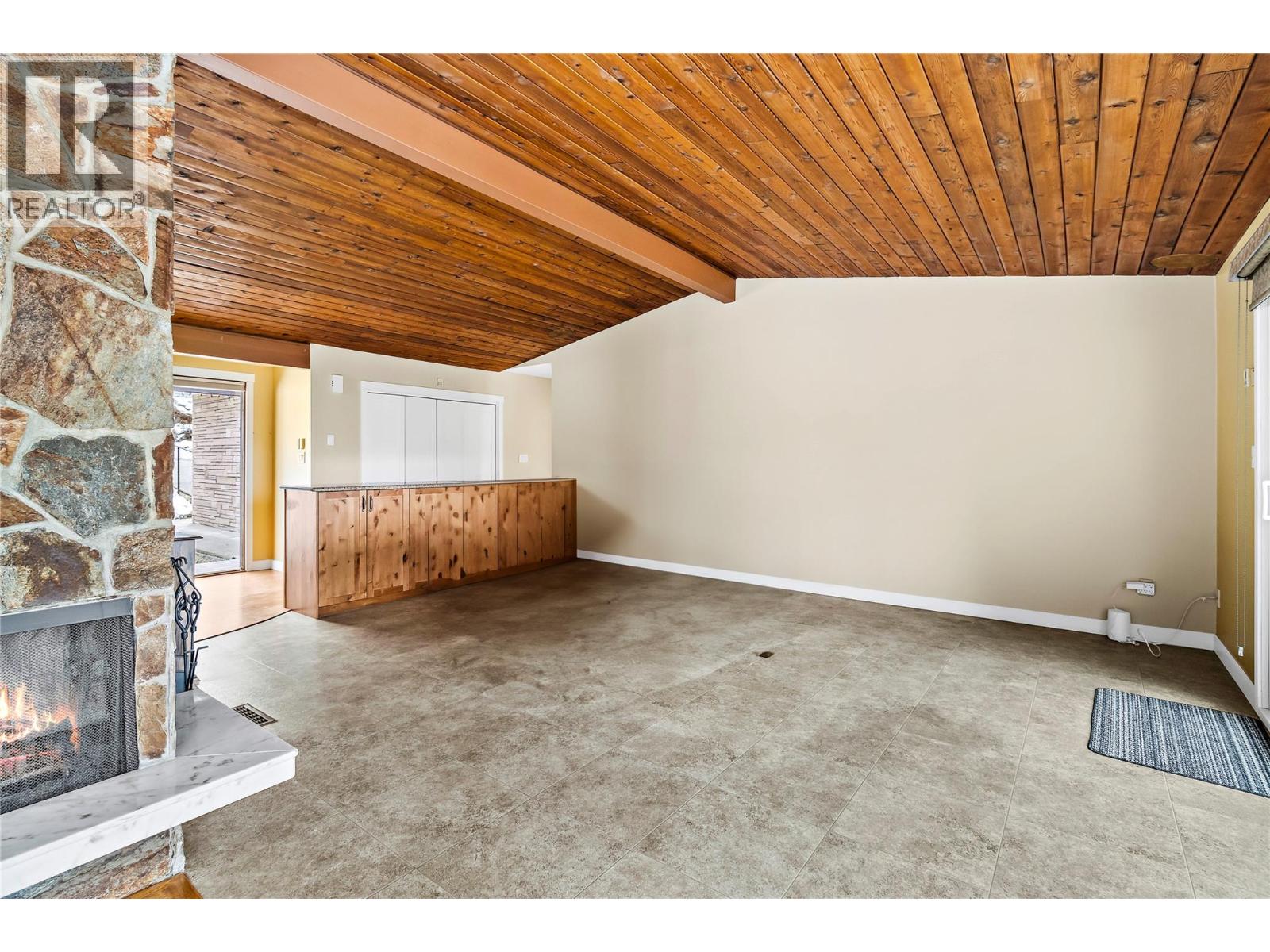 Photo 15 of 1681 12 Avenue Se, Salmon Arm BC