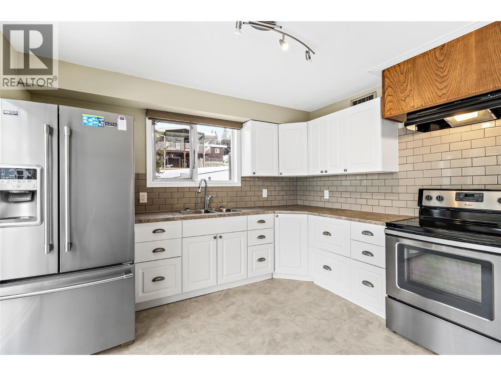 Photo 23 of 1681 12 Avenue Se, Salmon Arm BC