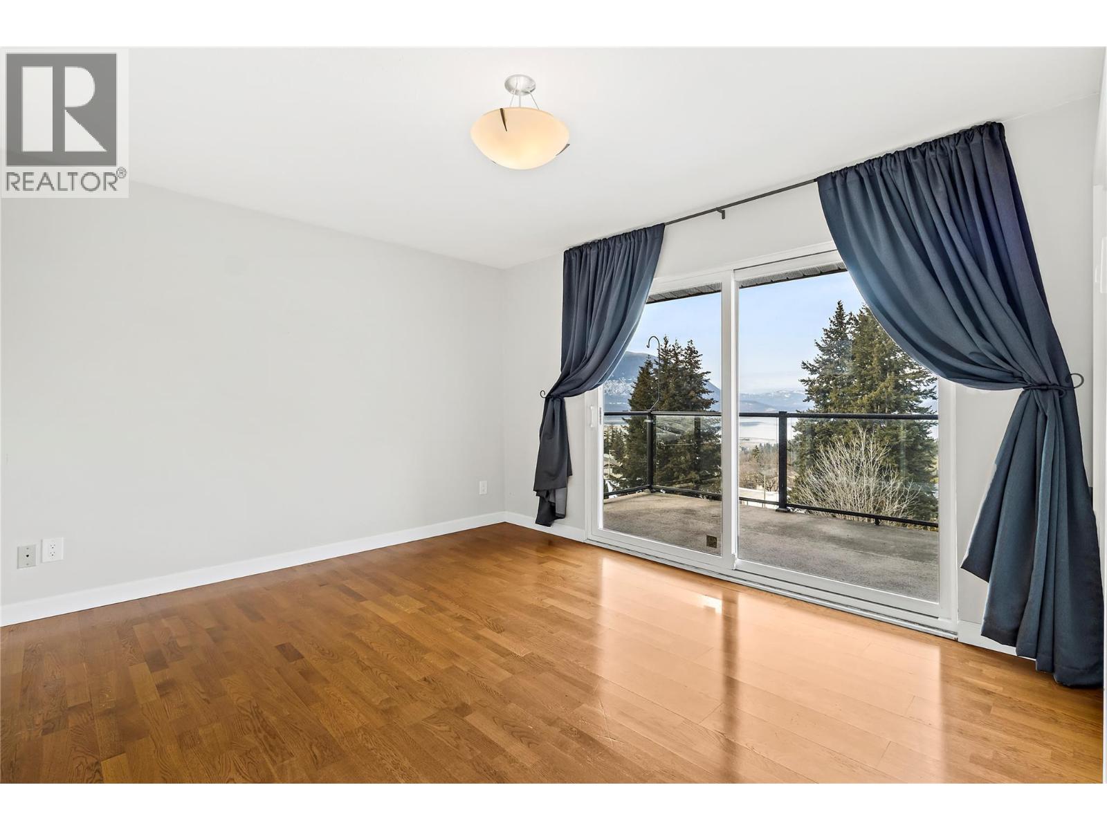 Photo 16 of 1681 12 Avenue Se, Salmon Arm BC
