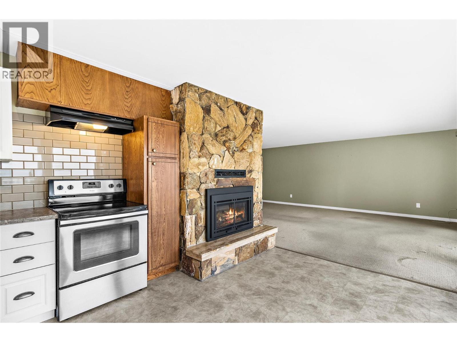 Photo 25 of 1681 12 Avenue Se, Salmon Arm BC