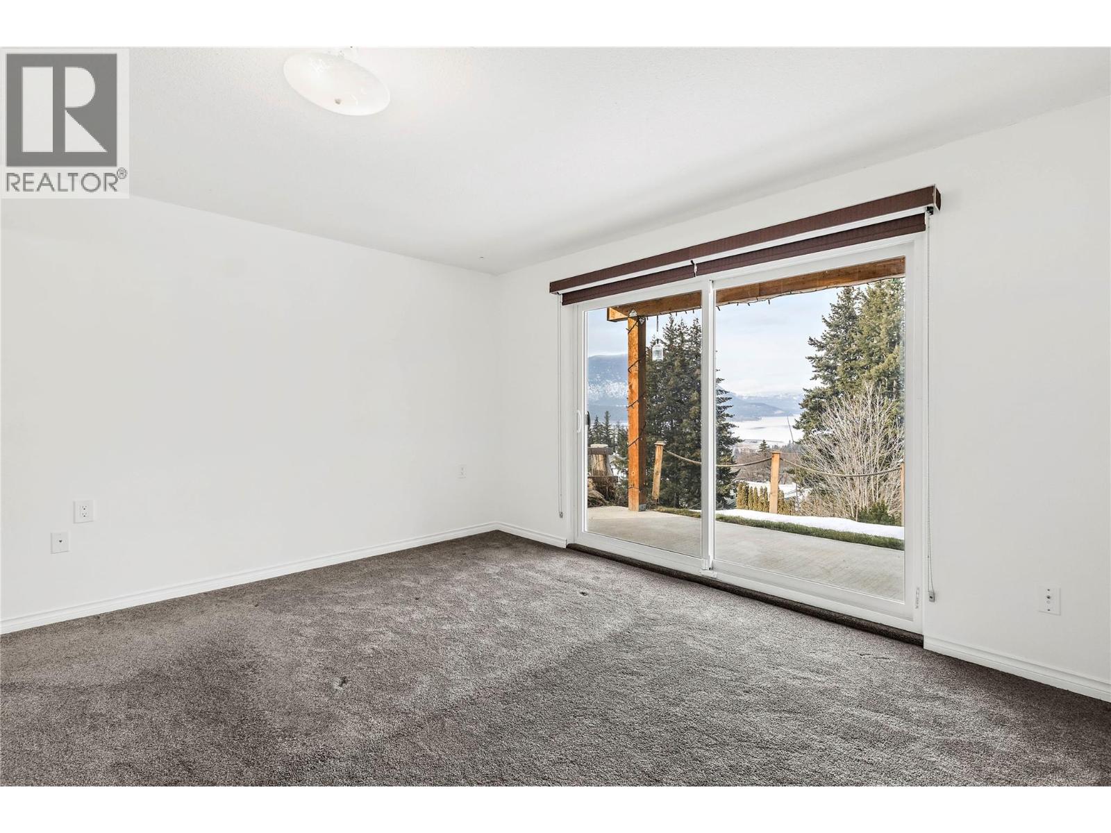 Photo 33 of 1681 12 Avenue Se, Salmon Arm BC