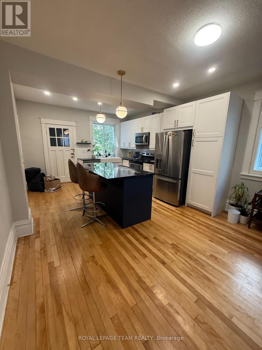 Photo 11 of 500 Parkdale Avenue, Ottawa ON