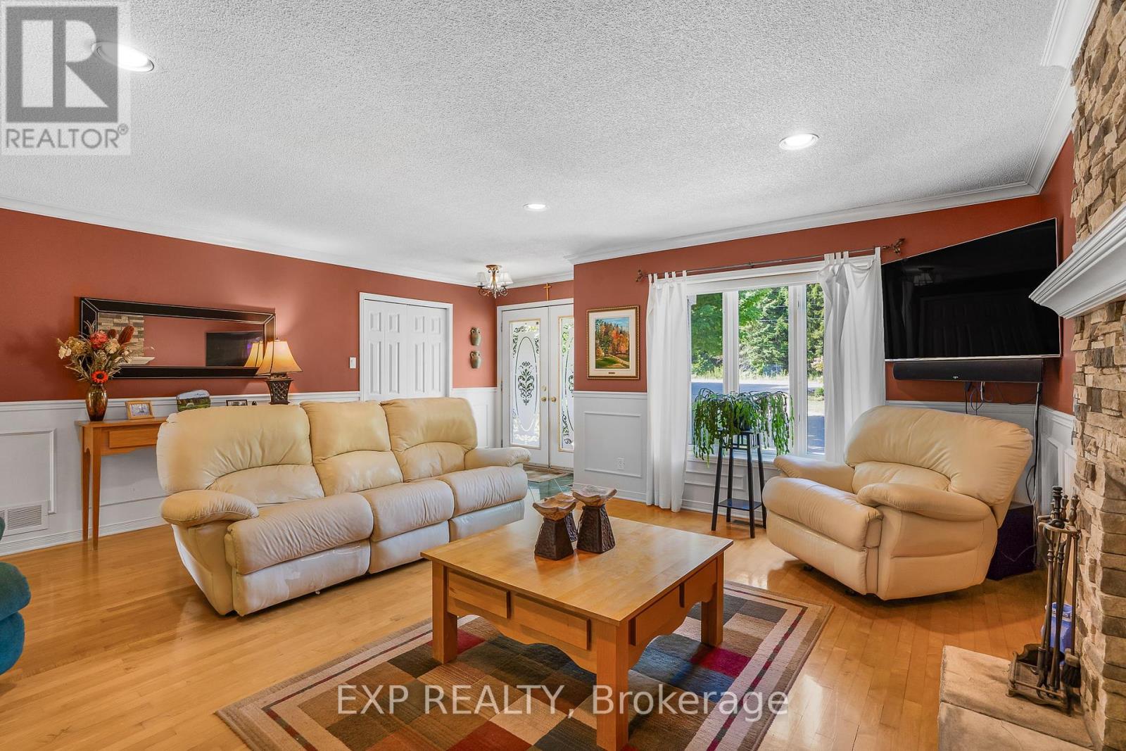 Photo 6 of 1533 Bouvier Road, Clarencerockland ON
