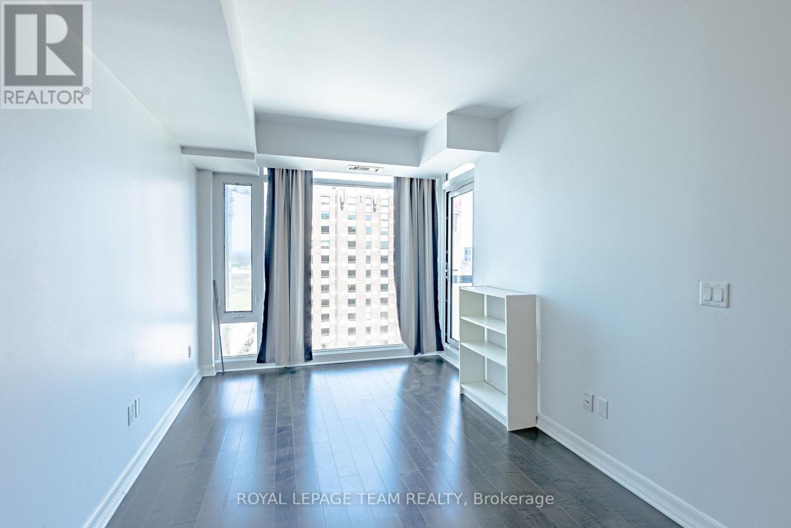 Photo 10 of 1209 238 Besserer Street, Ottawa ON