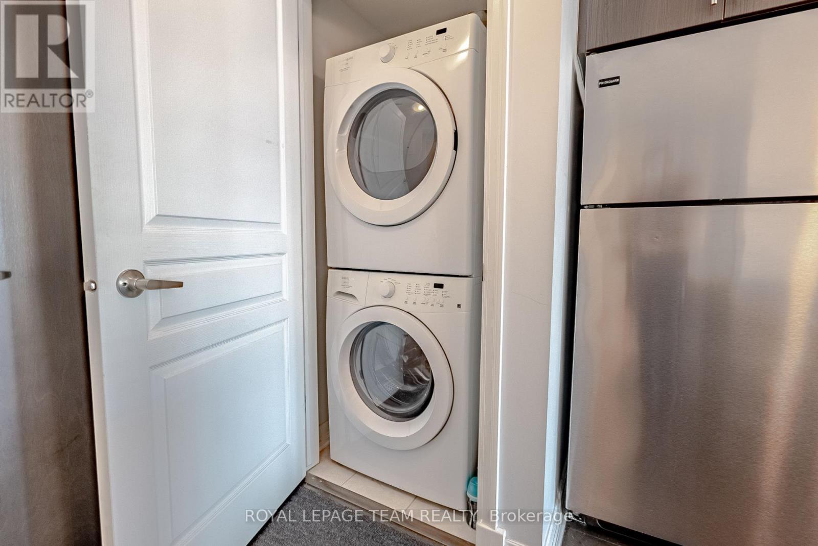 Photo 17 of 1209 238 Besserer Street, Ottawa ON