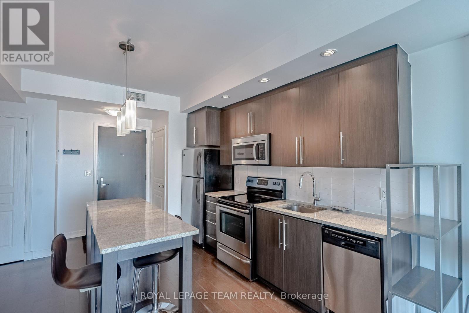 Photo 6 of 1209 238 Besserer Street, Ottawa ON