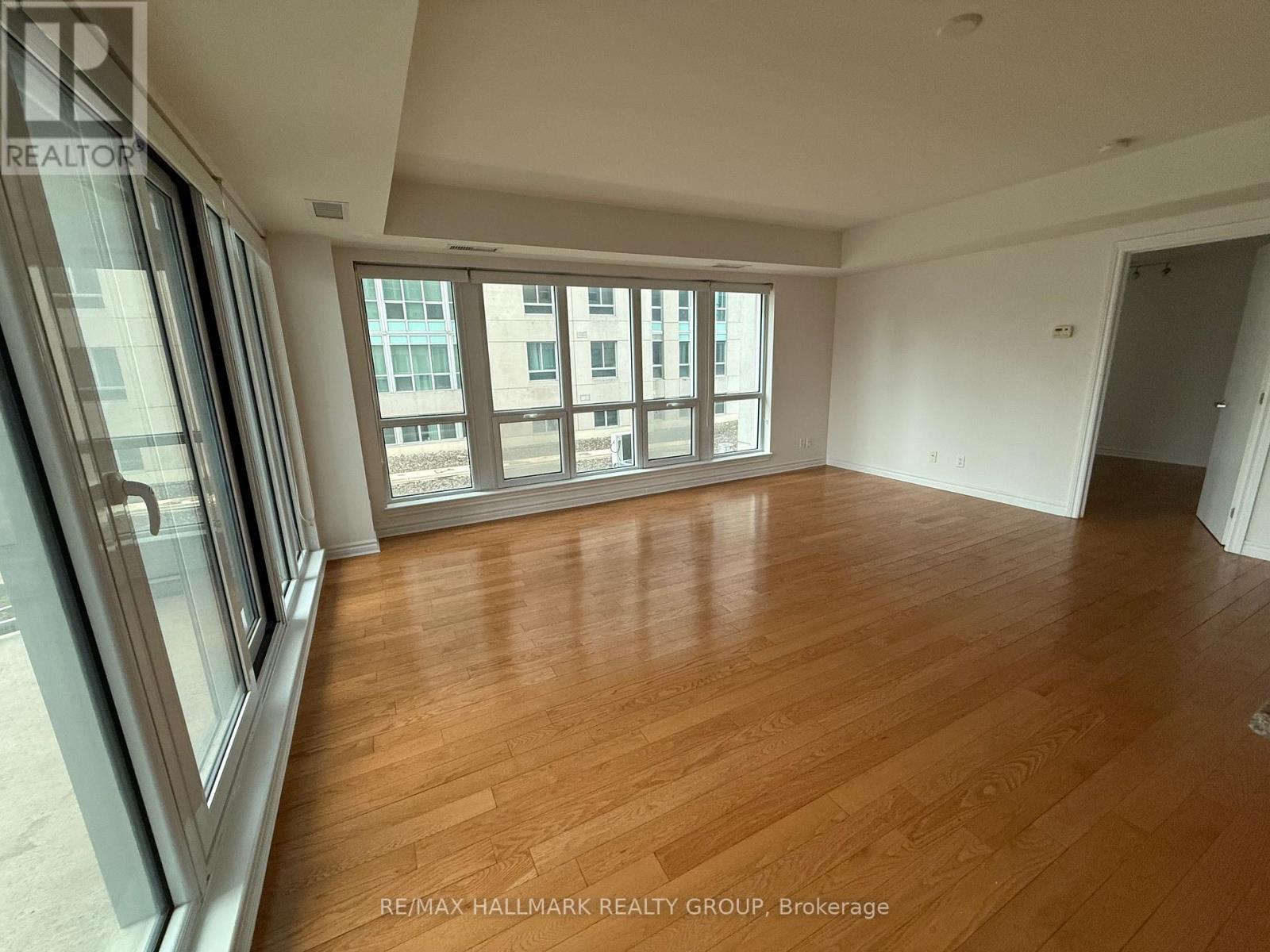 Photo 17 of 512 234 Rideau Street, Ottawa ON