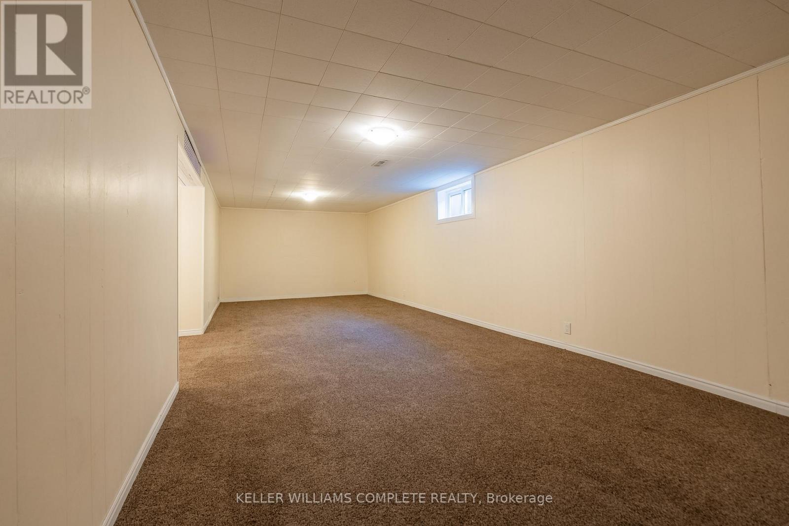 Photo 25 of 1392 Royal Drive, Burlington ON