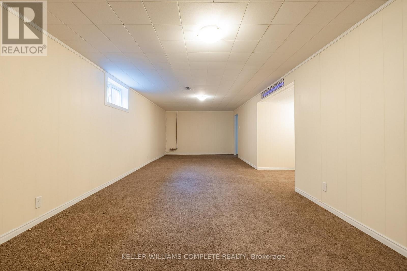 Photo 28 of 1392 Royal Drive, Burlington ON