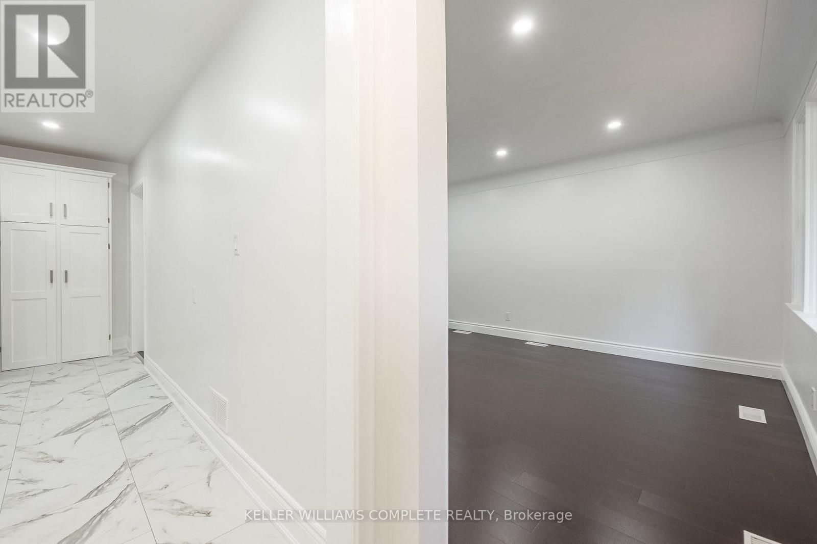 Photo 8 of 1392 Royal Drive, Burlington ON