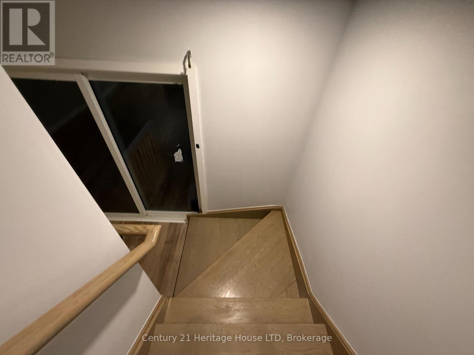 Photo 7 of 249 Dain Avenue, Welland ON