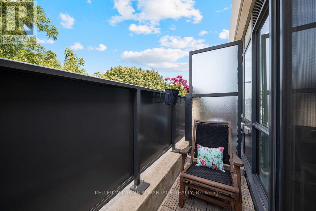 Photo 13 of 421 1630 Queen Street E, Toronto ON