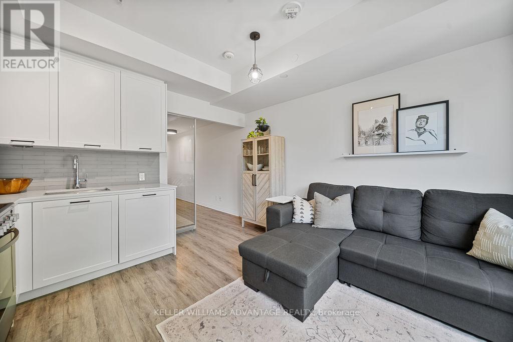 Photo 4 of 421 1630 Queen Street E, Toronto ON