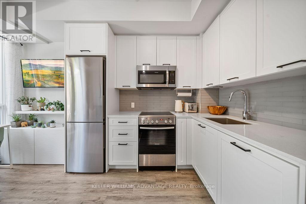 Photo 8 of 421 1630 Queen Street E, Toronto ON