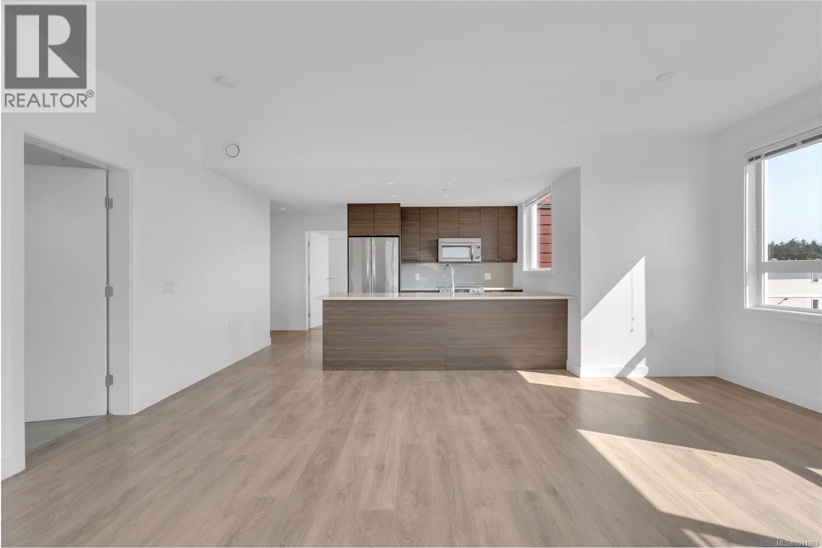Photo 5 of 307 300 Belmont Rd, Colwood BC