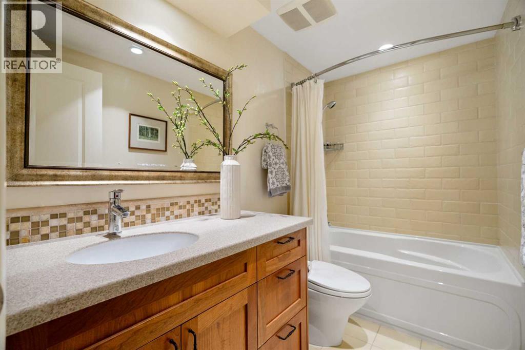 Photo 42 of 36 Baycrest Place Sw, Calgary AB