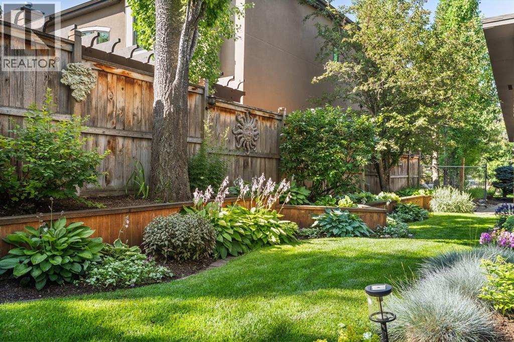 Photo 47 of 36 Baycrest Place Sw, Calgary AB