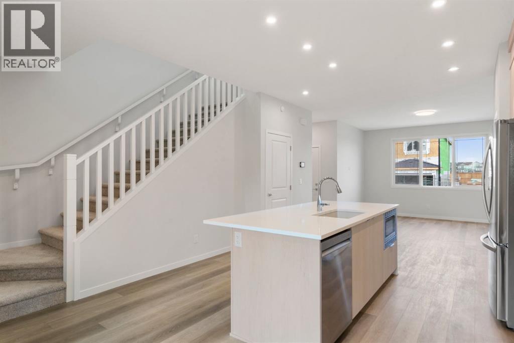 Photo 14 of 672 Buffaloberry Manor Se, Calgary AB