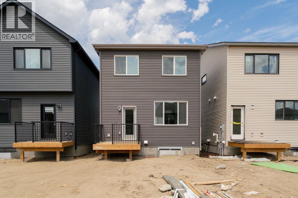 Photo 37 of 672 Buffaloberry Manor Se, Calgary AB